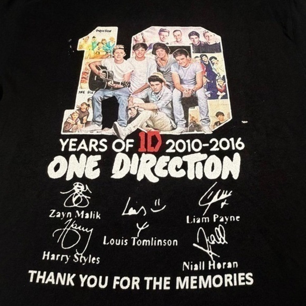 One Direction 10 Years 2010-2016 Graphic T-Shirt Mens Medium Black Signatures